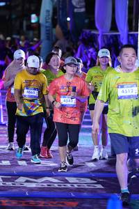 BIB: 4512, 4065, 4542
                            <button type="button" onclick="openModal(26224181)" class="btn btn-primary btn-sm float-right btn-popup" data-toggle="modal" data-target=".modal-high-quality">
                        <i class="fas fa-shopping-cart"></i> Add to Cart
                    </button>
                                            <button type="button" onclick="isThisMe(26224181, true)" class="btn btn-success btn-sm float-right btn-popup btn-isme hidden" data-toggle="tooltip" data-placement="bottom" title="นี่คือรูปของคุณใช่ไหม คลิกที่นี่เพื่อเอาเข้าอัลบั้ม">
                        <i class="fas fa-plus"></i> Add to album
                    </button>
                    <button type="button" onclick="isThisMe(26224181, false)" class="btn btn-warning btn-sm float-right btn-popup btn-isnotme hidden">
                        <i class="fas fa-ban"></i> Remove from album
                    </button>